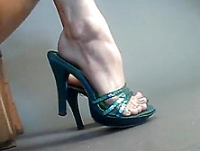 Sexy Green Mules On Sexy Veiny Feet Show.