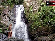 Adriana Lima Sexy In Bikini – The Victoria's Secret Swim Special