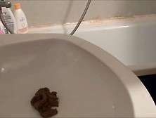 Shit And Washbasin Part I (1). Wmv