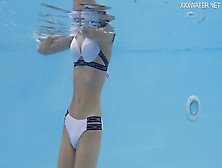 Nice Tiny Petite Skinny Sexy Babe Hermione Ganger Underwater