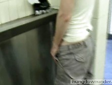 Y31 Toilette. Mp4